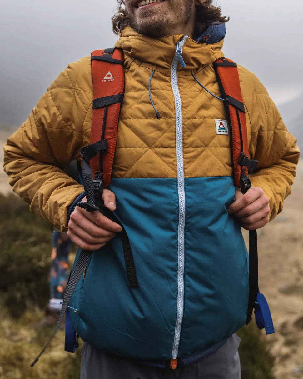 Base Recycled Thermore® Insulated Jacket