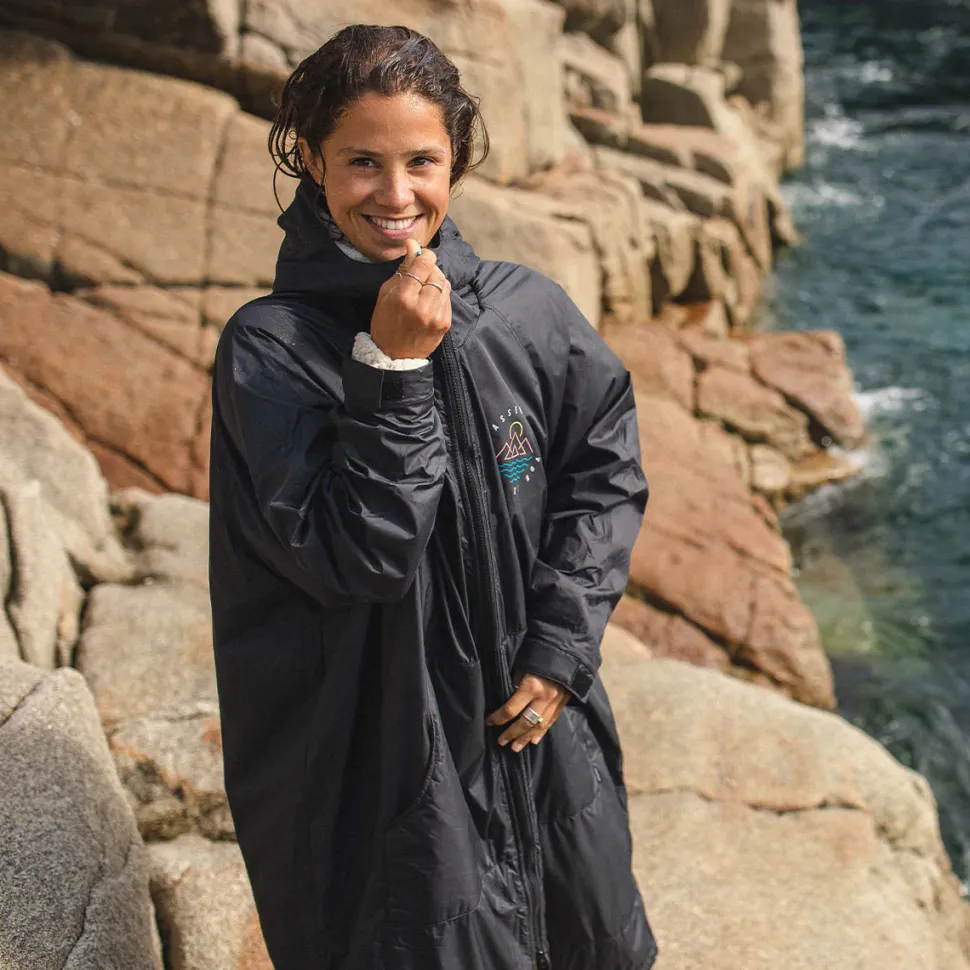 Escapism Recycled Sherpa Lined Changing Robe