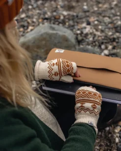 Flurry Recycled Fleece Lined Fingerless Mittens