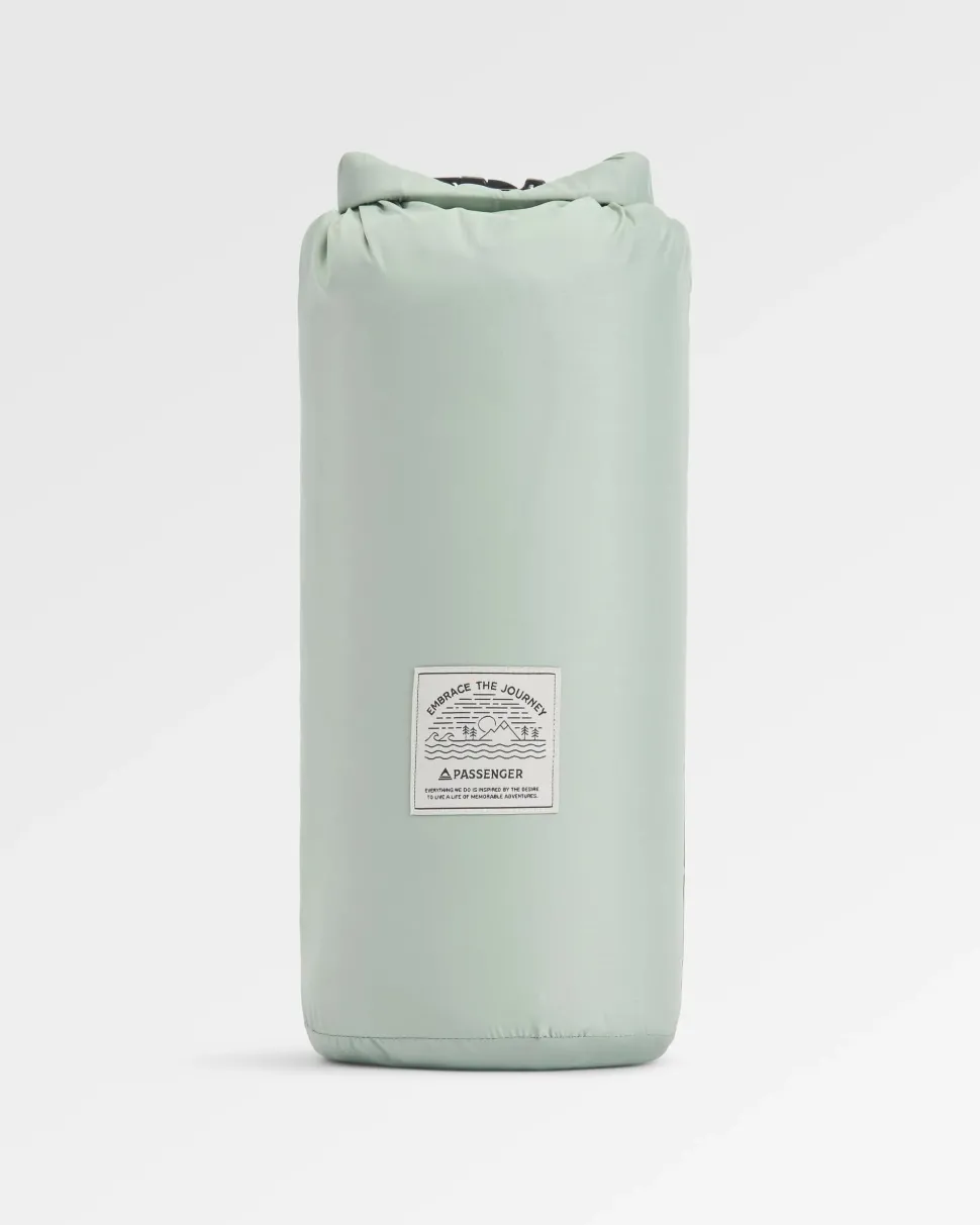 Van Recycled Ripstop Blanket